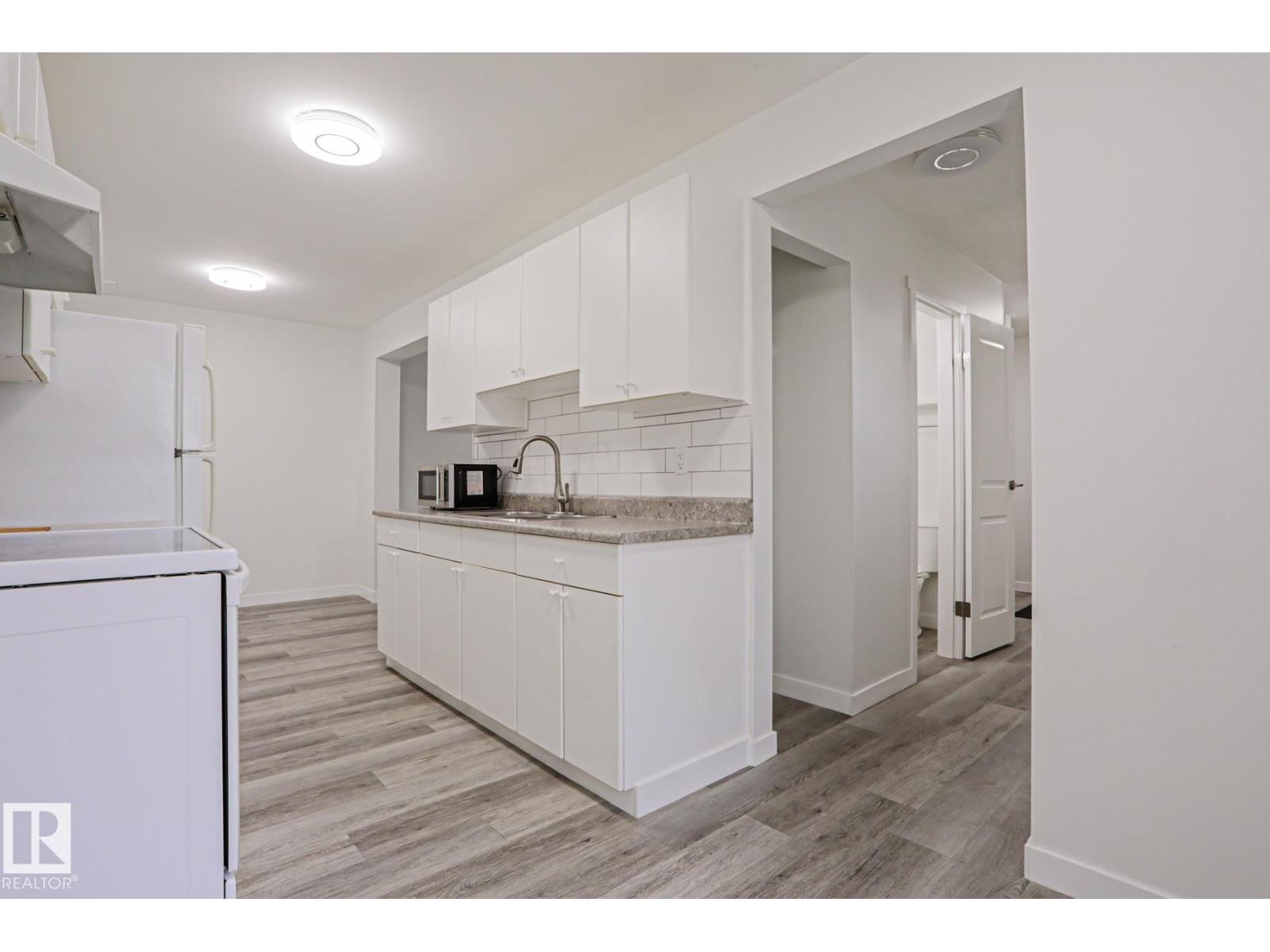 238 Primrose Gardens Gd NW, Edmonton, Alberta  T5T 0R1 - Photo 2 - E4508423