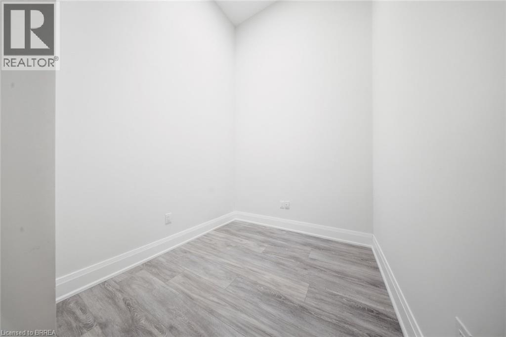 11 Queen Street Unit# 303, Brantford, Ontario  N3T 3B1 - Photo 6 - 40862730