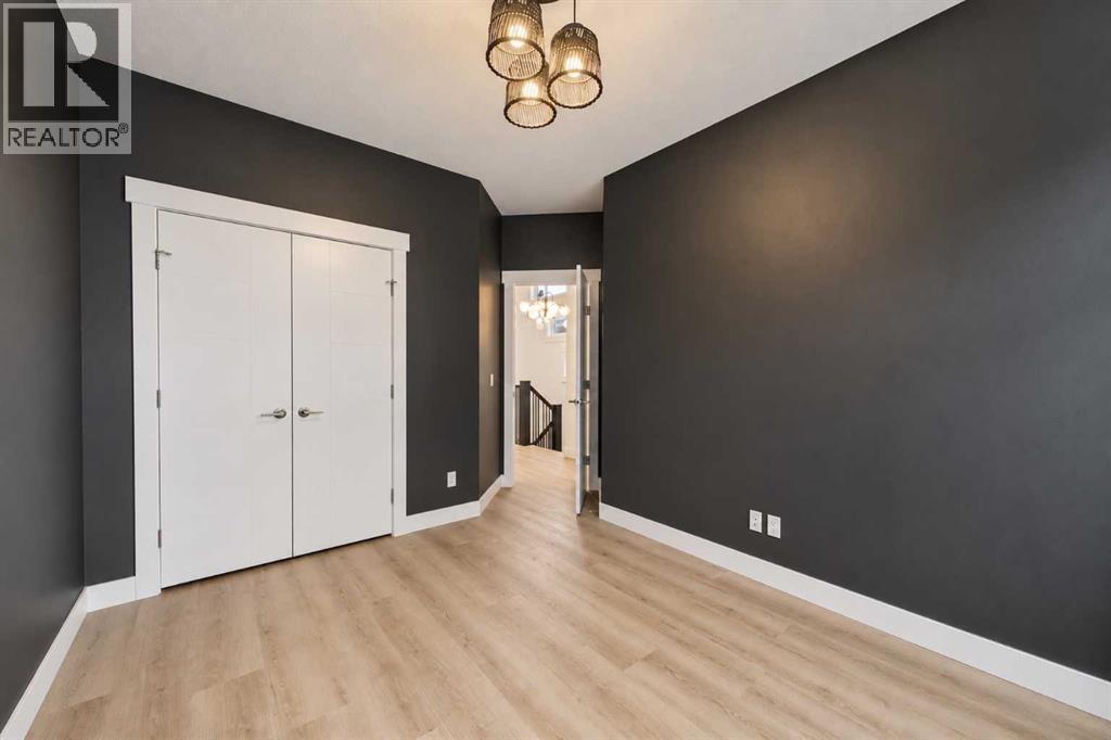 406 33 Avenue NW, Calgary, Alberta  T2K 0B4 - Photo 31 - A2344621