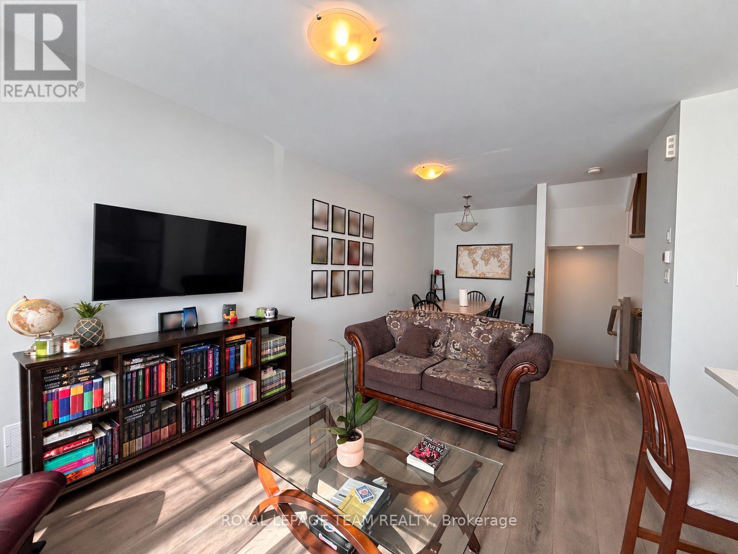 808 Glissade Grove, Ottawa, Ontario K4A 5M6 - Photo 4 - X13776564