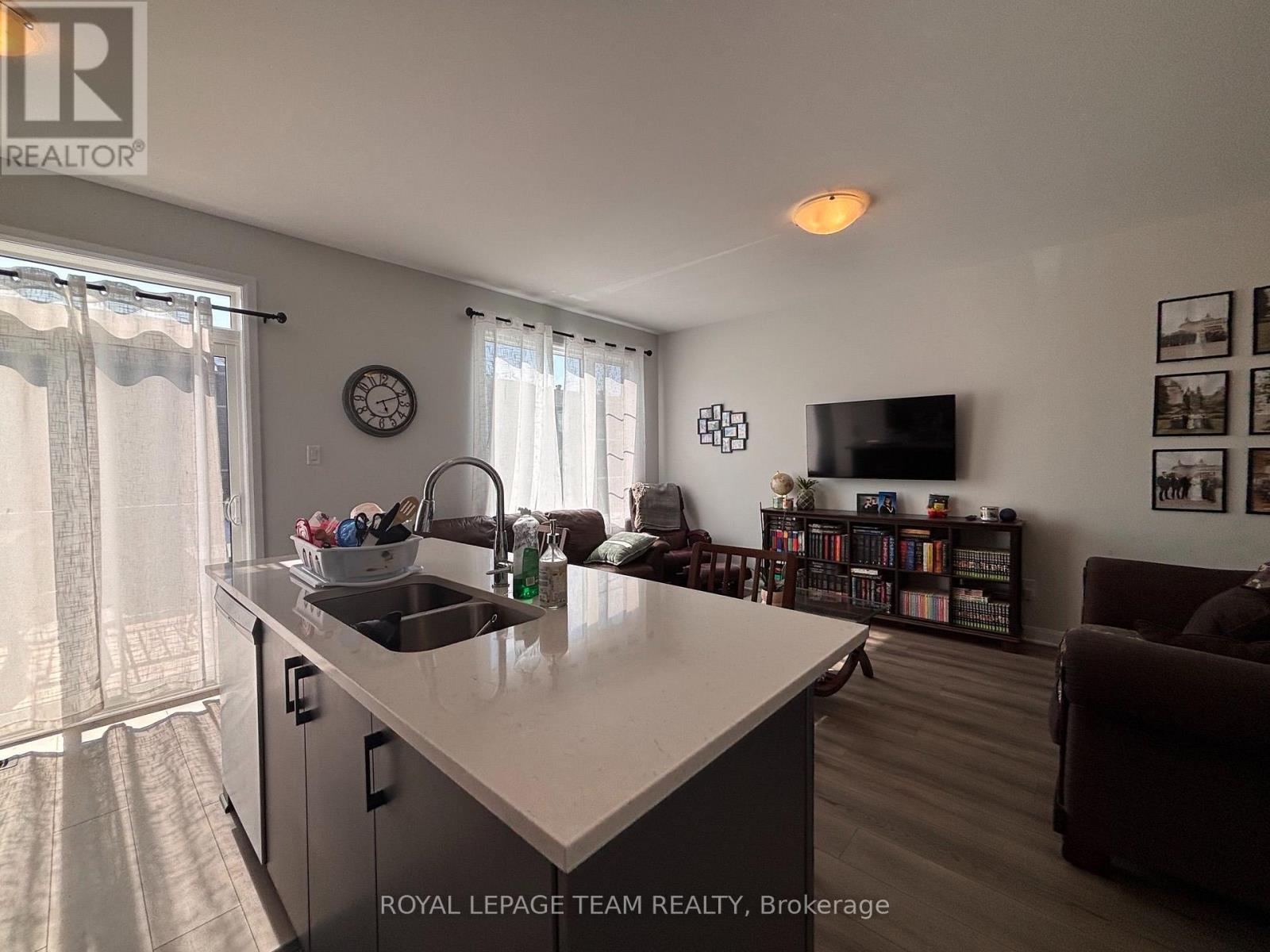 808 Glissade Grove, Ottawa, Ontario K4A 5M6 - Photo 7 - X13776564