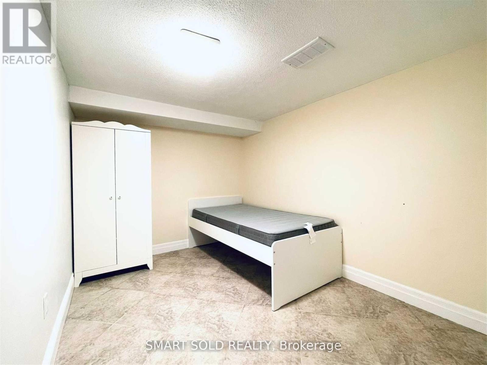 Bsmt - 34 Chapeltown Crescent, Toronto, Ontario  M1W 3A7 - Photo 9 - E13776556