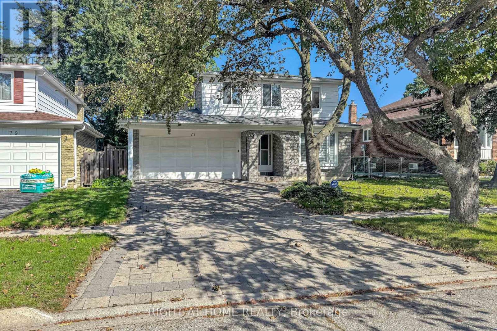 77 PEBBLEHILL SQUARE, Toronto, Ontario
