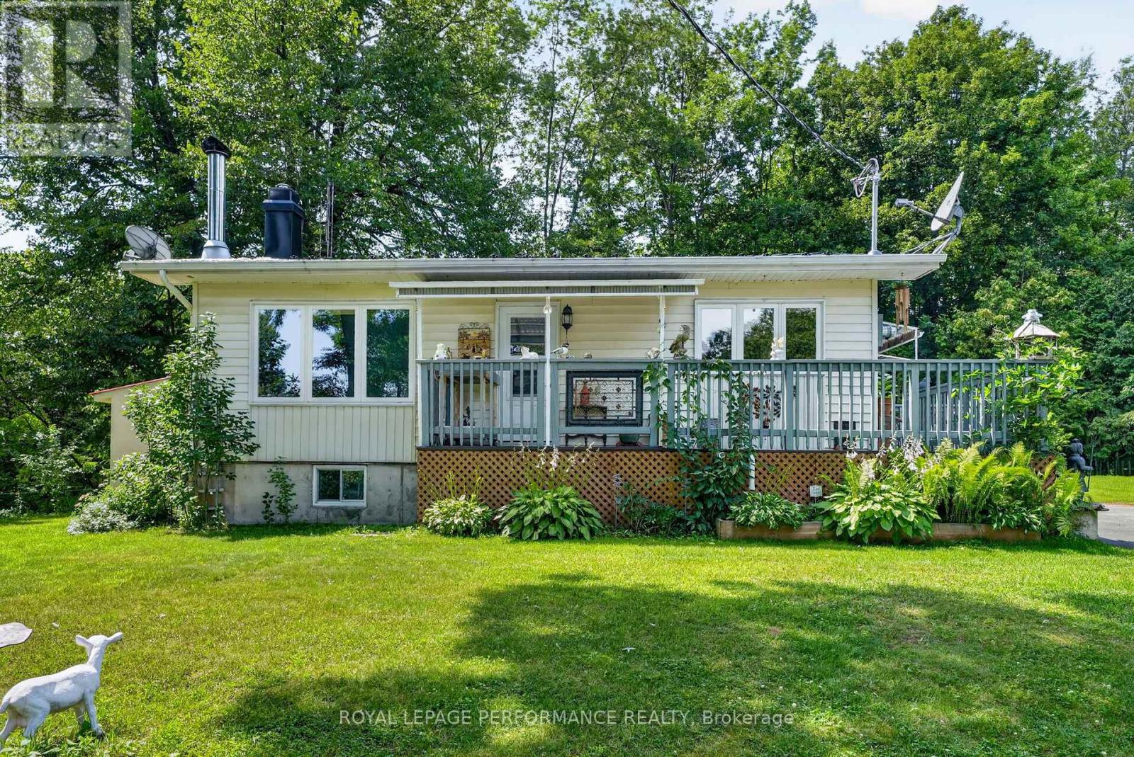 22197 Parkhill Circle, South Glengarry, Ontario  K0C 1Z0 - Photo 1 - X13575286