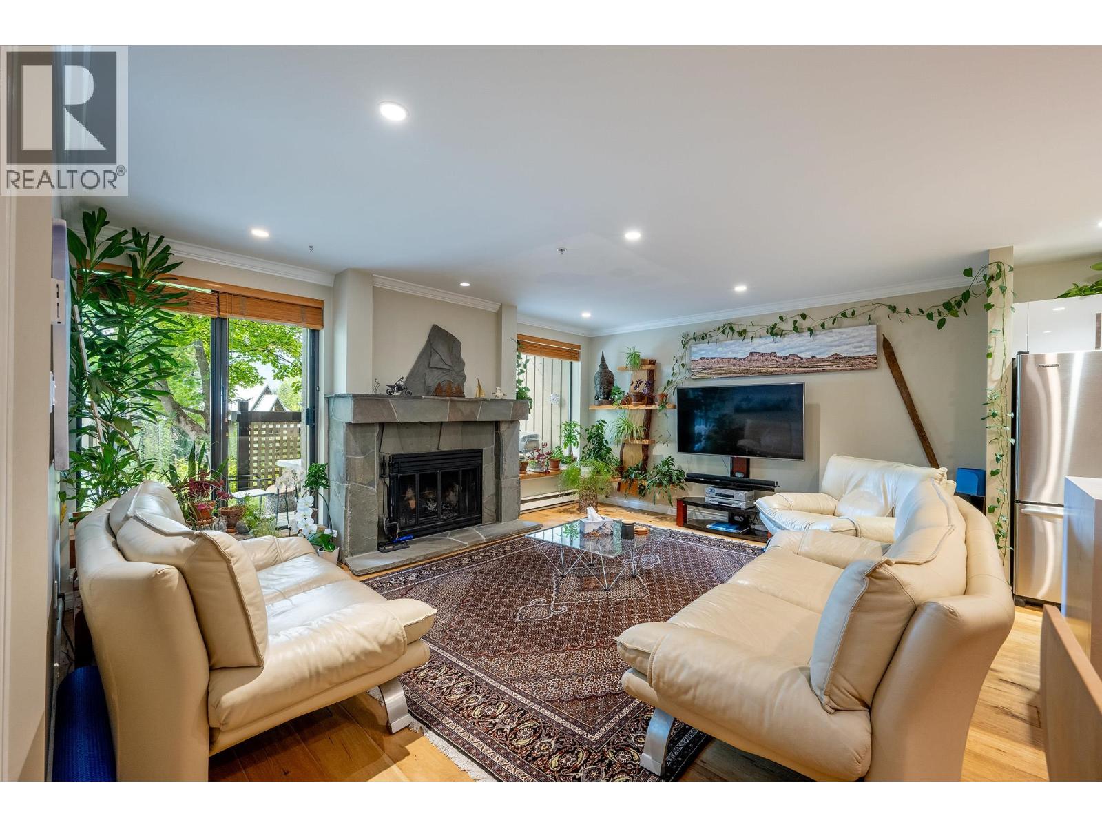 18 4637 Blackcomb Way, Whistler, British Columbia  V8E 0Y6 - Photo 2 - R3164692