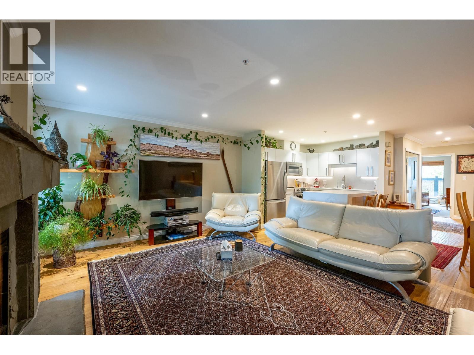 18 4637 Blackcomb Way, Whistler, British Columbia  V8E 0Y6 - Photo 3 - R3164692