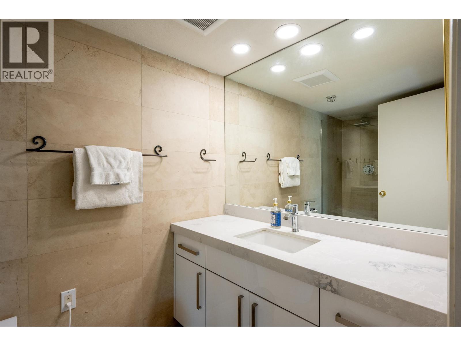 18 4637 Blackcomb Way, Whistler, British Columbia  V8E 0Y6 - Photo 9 - R3164692
