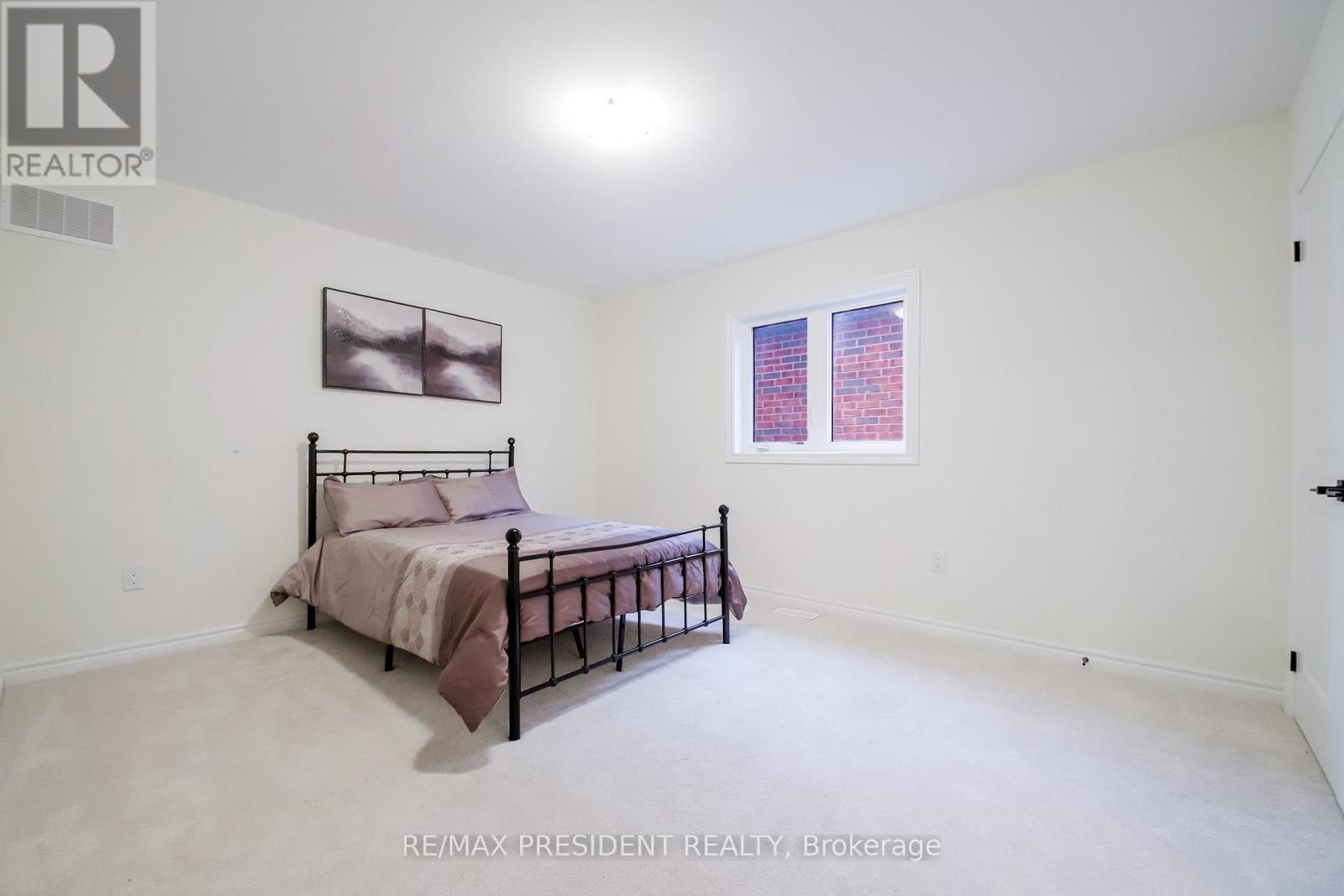4 Cypress Point Street, Barrie (Ardagh), Ontario  L4N 6J9 - Photo 29 - S13776578