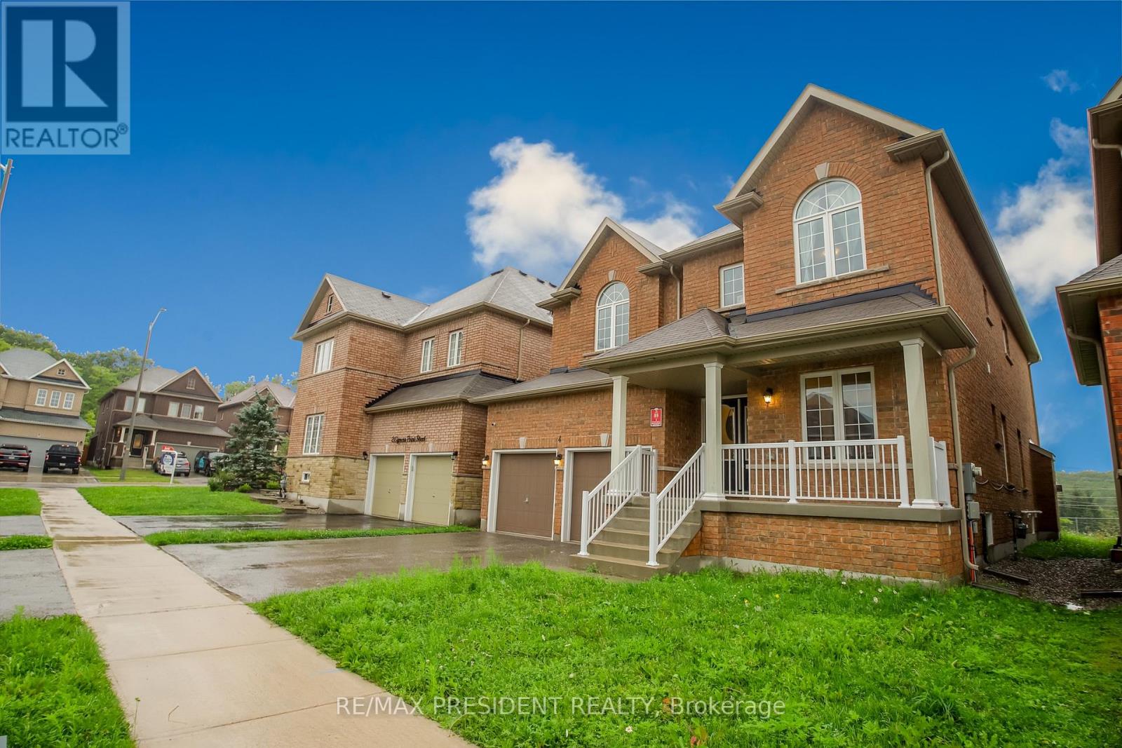 4 Cypress Point Street, Barrie (Ardagh), Ontario  L4N 6J9 - Photo 3 - S13776578