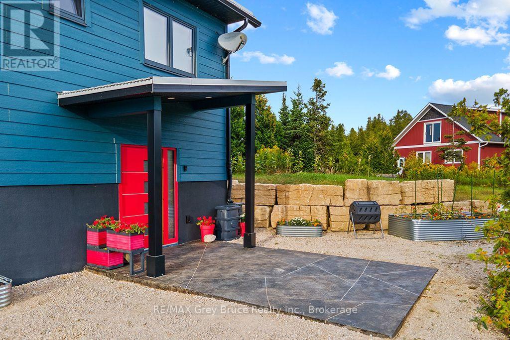 48 Baise Avenue, Northern Bruce Peninsula, Ontario  N0H 2R0 - Photo 10 - X13776552