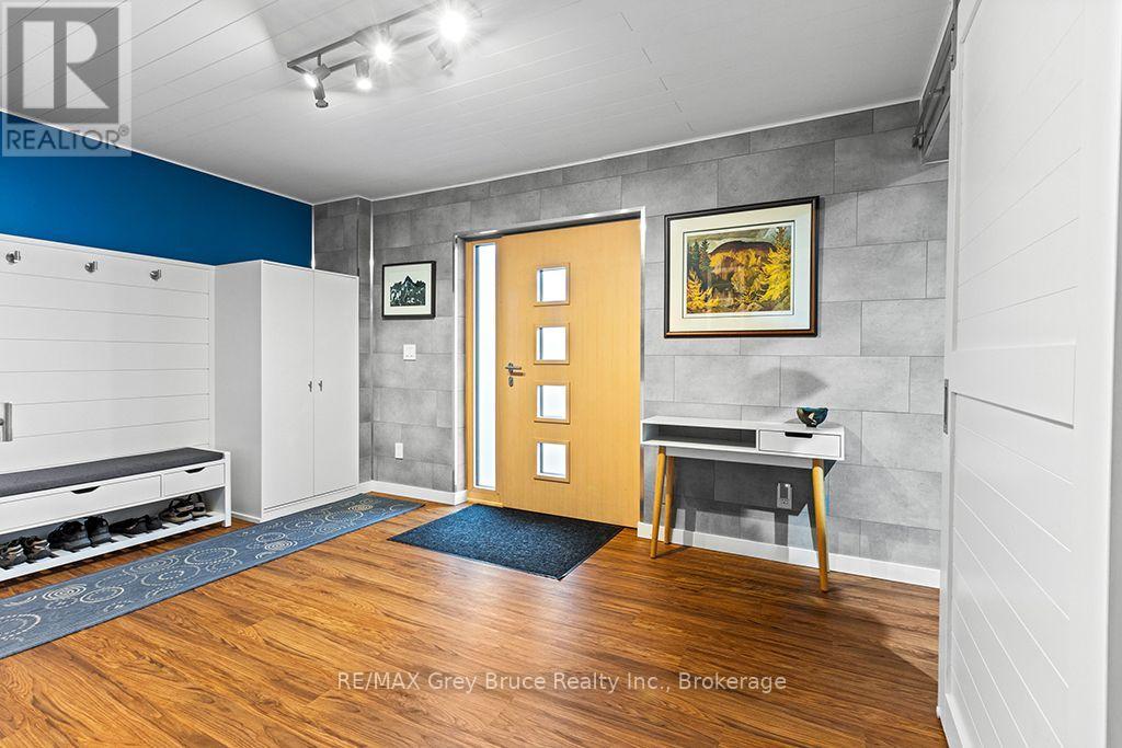 48 Baise Avenue, Northern Bruce Peninsula, Ontario  N0H 2R0 - Photo 11 - X13776552