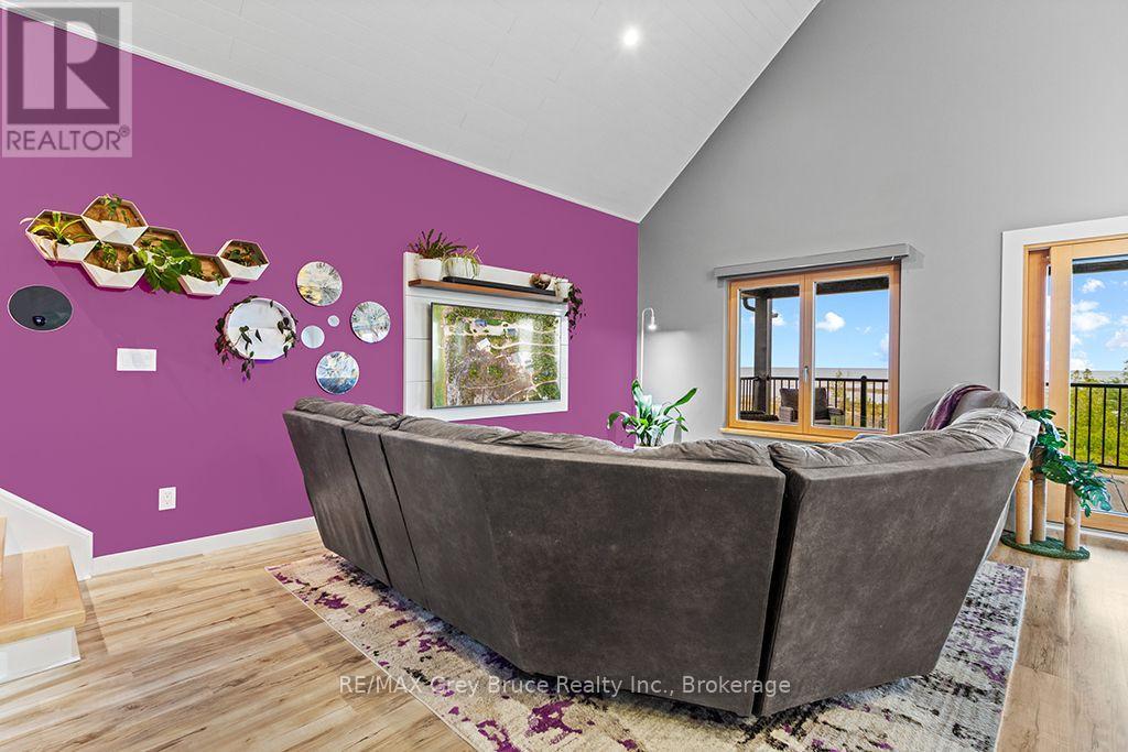 48 Baise Avenue, Northern Bruce Peninsula, Ontario  N0H 2R0 - Photo 19 - X13776552