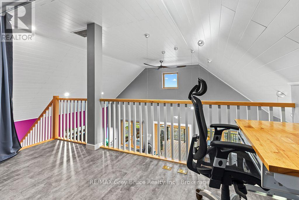 48 Baise Avenue, Northern Bruce Peninsula, Ontario  N0H 2R0 - Photo 39 - X13776552