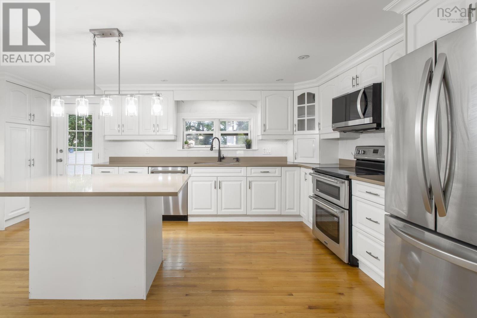 19 Cascade Drive photo 8