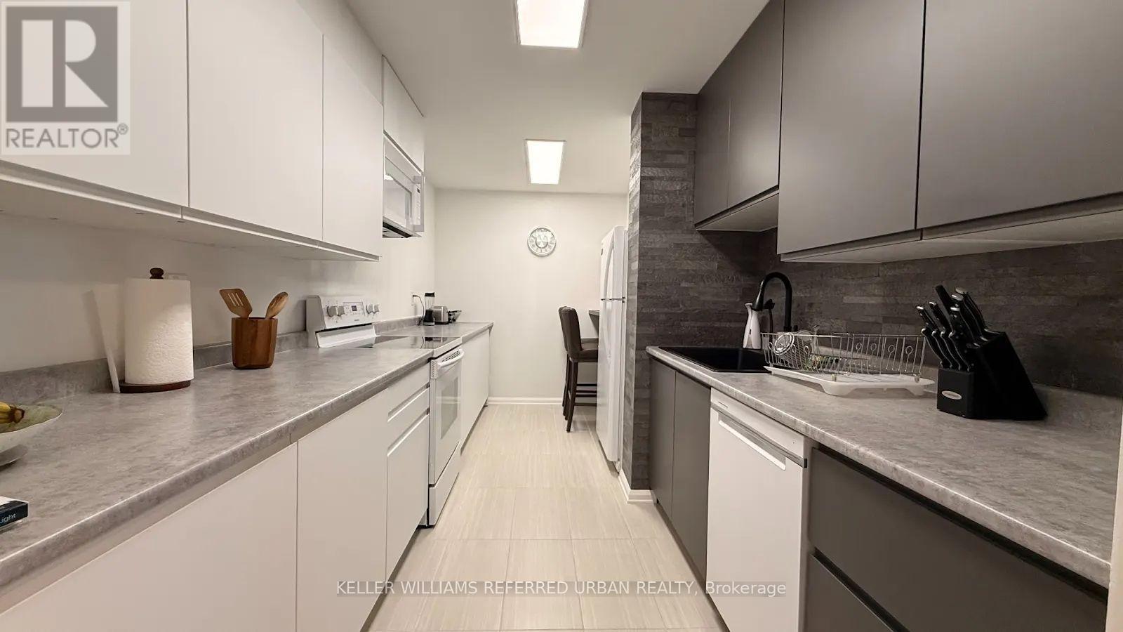 610 - 1515 Lakeshore Road, Mississauga, Ontario  L5E 3E3 - Photo 6 - W13776538