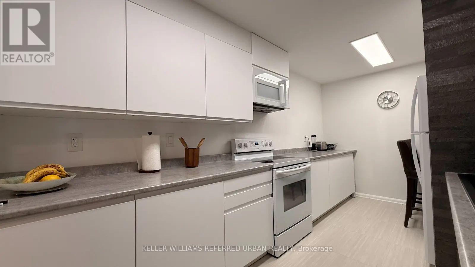 610 - 1515 Lakeshore Road, Mississauga, Ontario  L5E 3E3 - Photo 9 - W13776538
