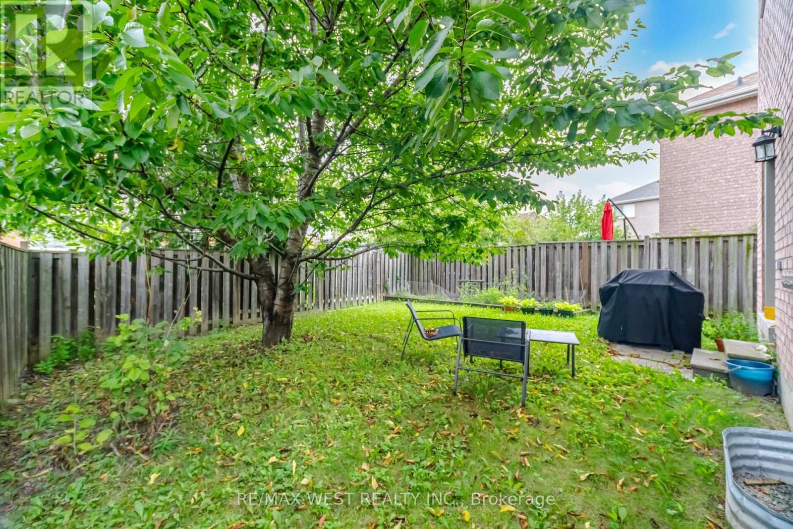 Upper - 6409 Torre Drive, Mississauga, Ontario  L5V 2S5 - Photo 14 - W13776550