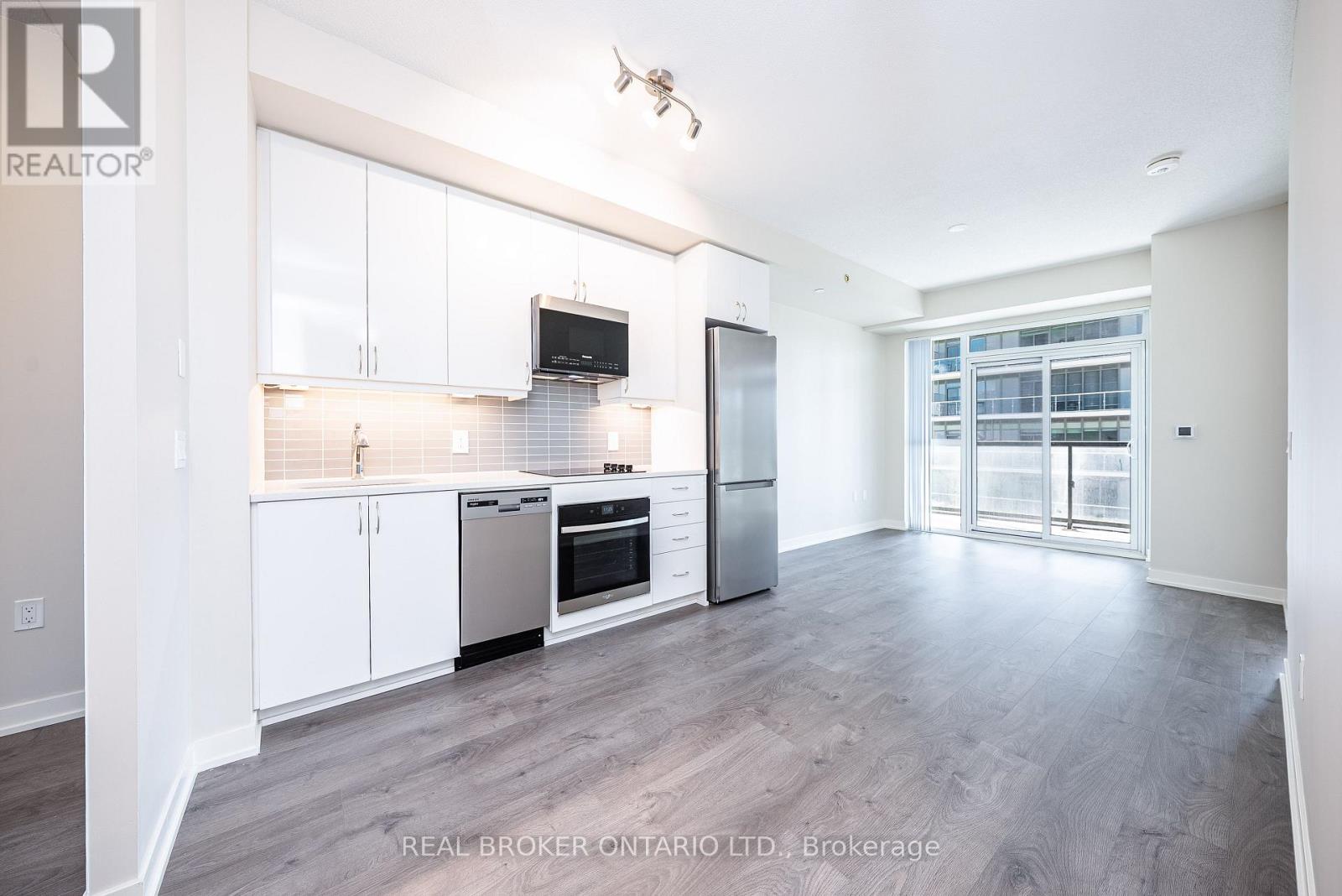 1707 - 38 ANNIE CRAIG DRIVE, Toronto, Ontario