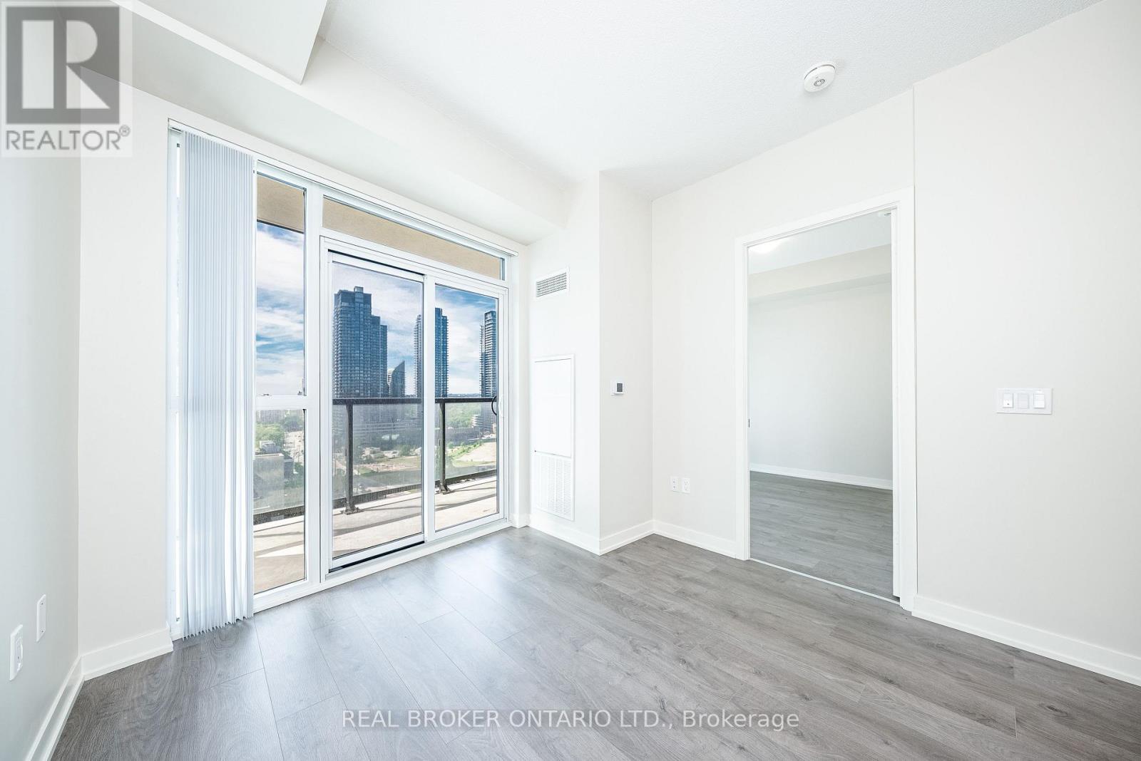 1707 - 38 Annie Craig Drive, Toronto, Ontario  M8V 0G9 - Photo 9 - W13776562