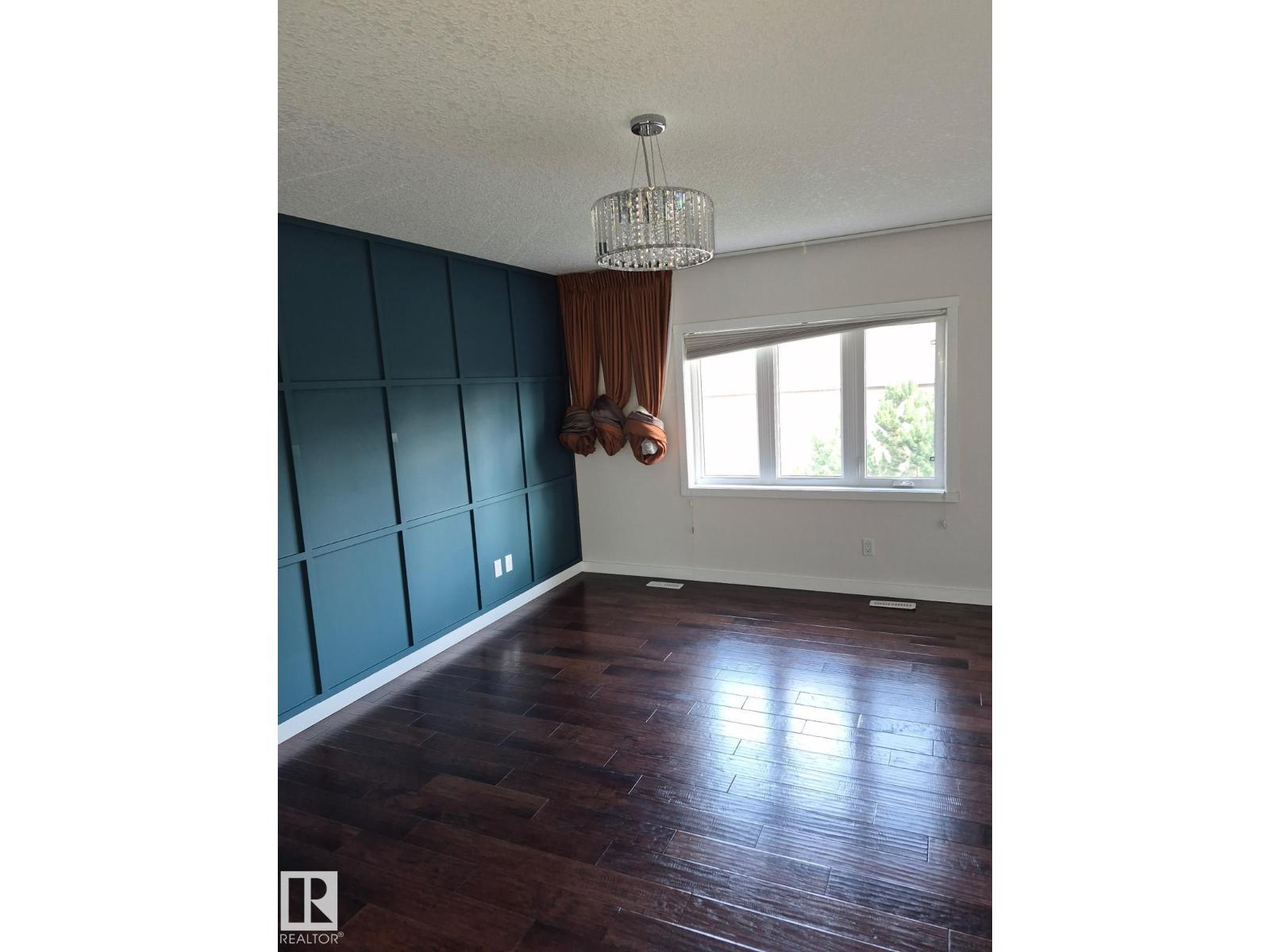 3329 West Court NW, Edmonton, Alberta  T6W 0T5 - Photo 2 - E4508429