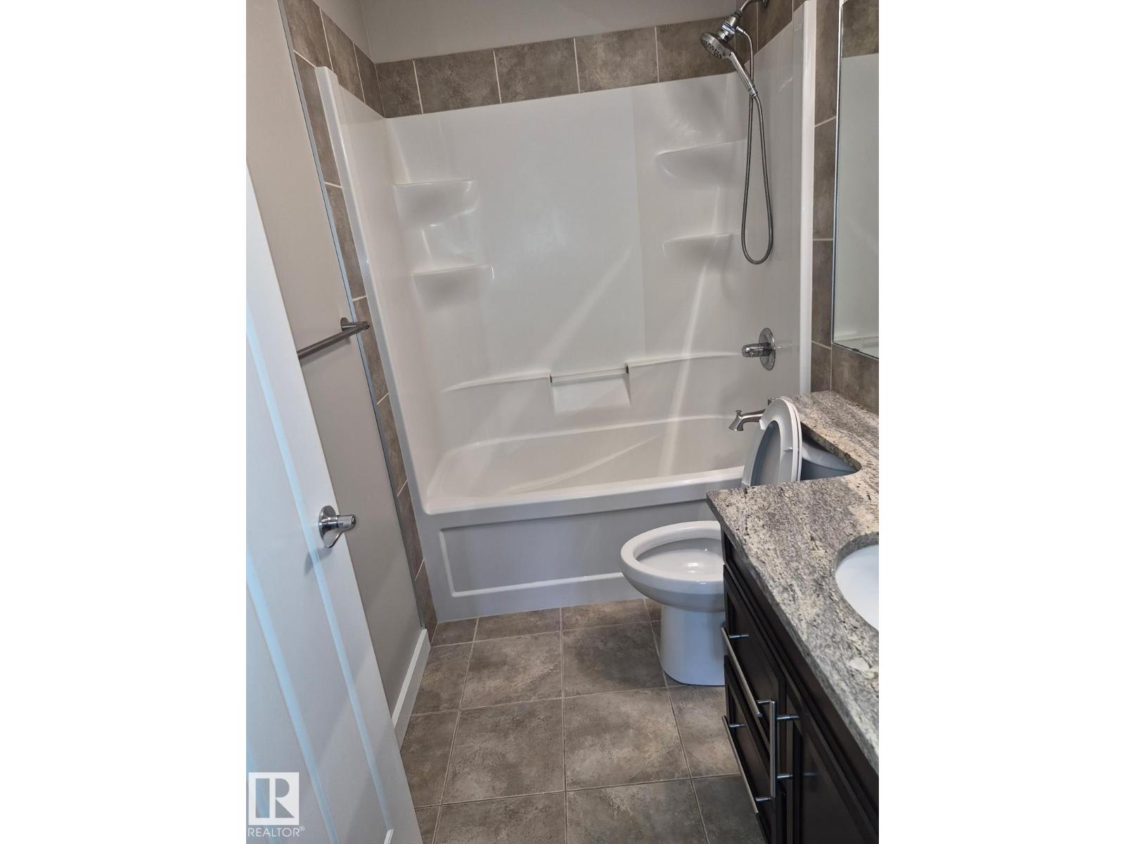 3329 West Court NW, Edmonton, Alberta  T6W 0T5 - Photo 5 - E4508429