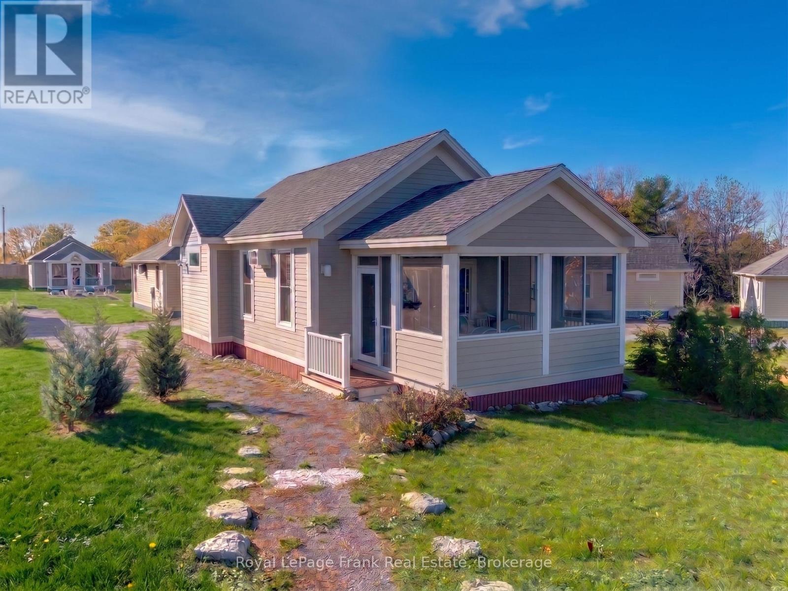 98 - 20 BUTTERNUT LANE, Prince Edward County, Ontario