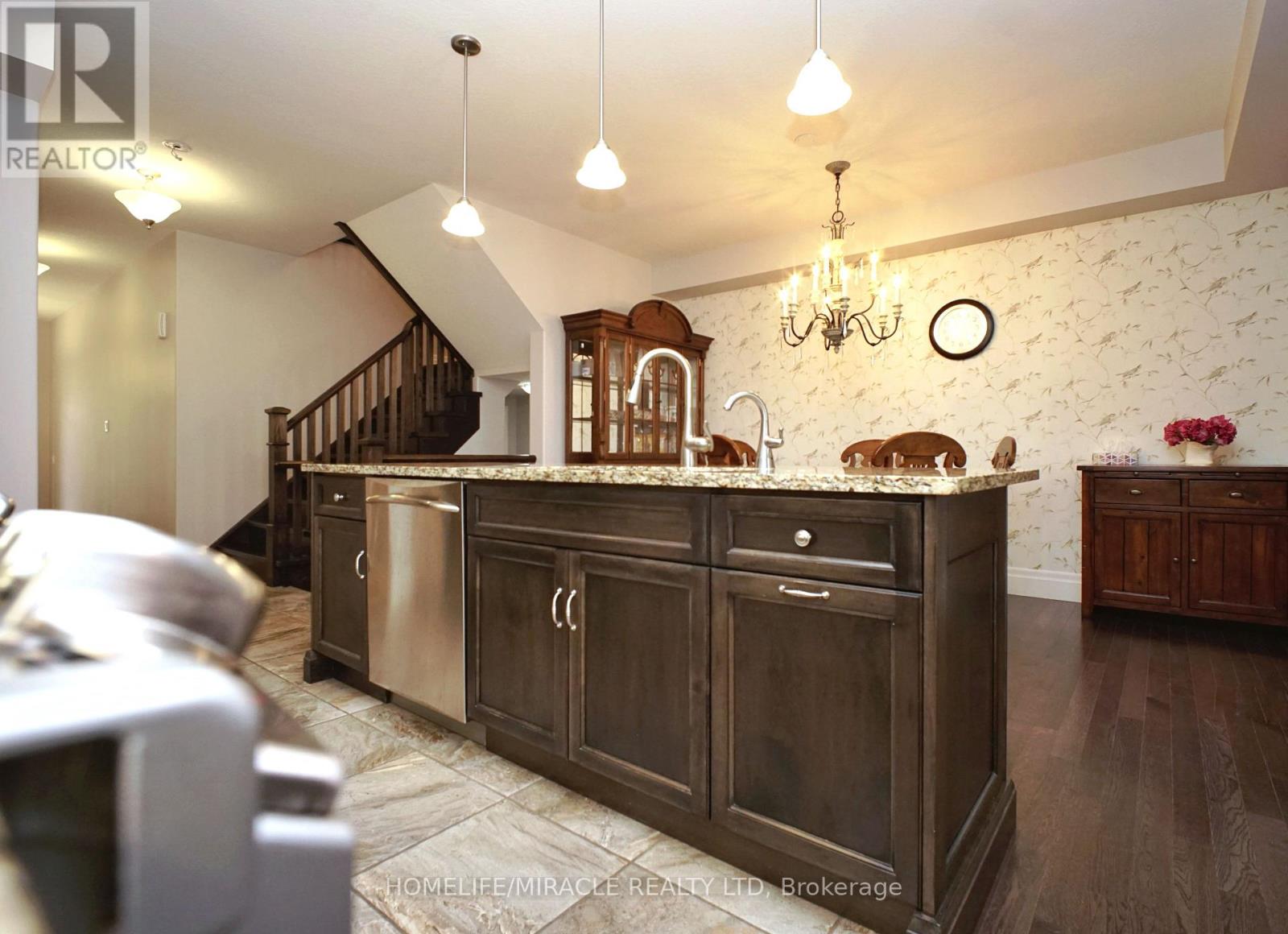 160 Oak Park Drive, Waterloo, Ontario  N2K 0B3 - Photo 14 - X13776544