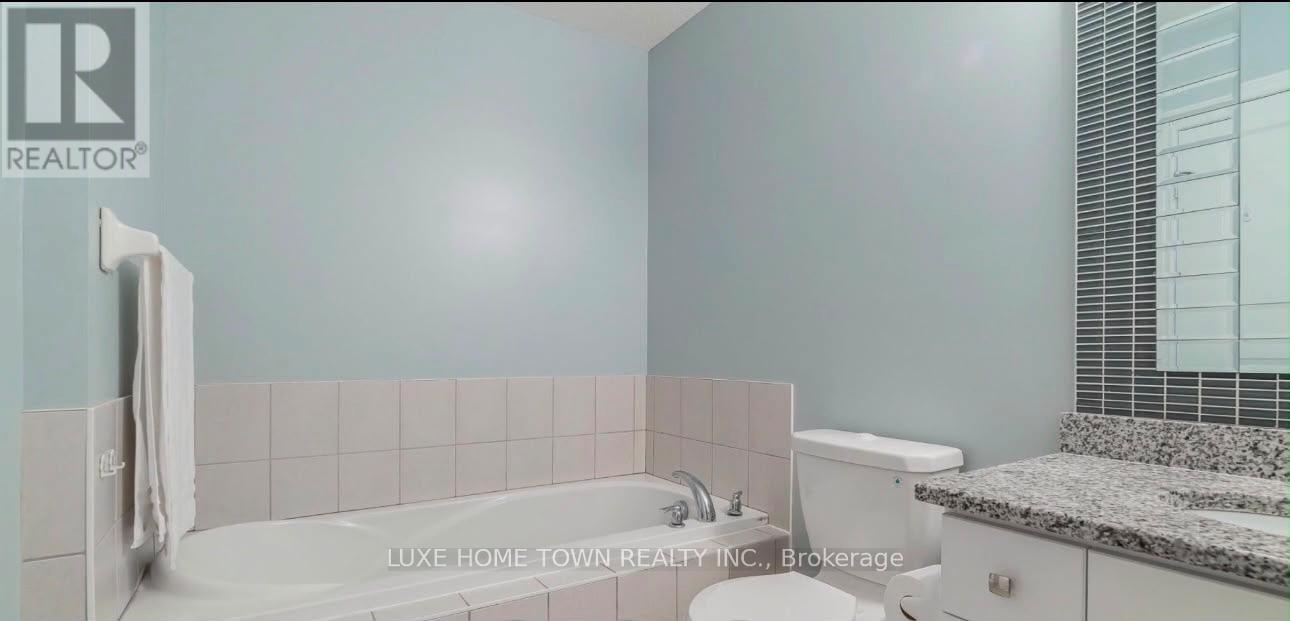 6 Willowrun(Upper) Drive, Kitchener, Ontario  N2A 0H5 - Photo 7 - X13705582