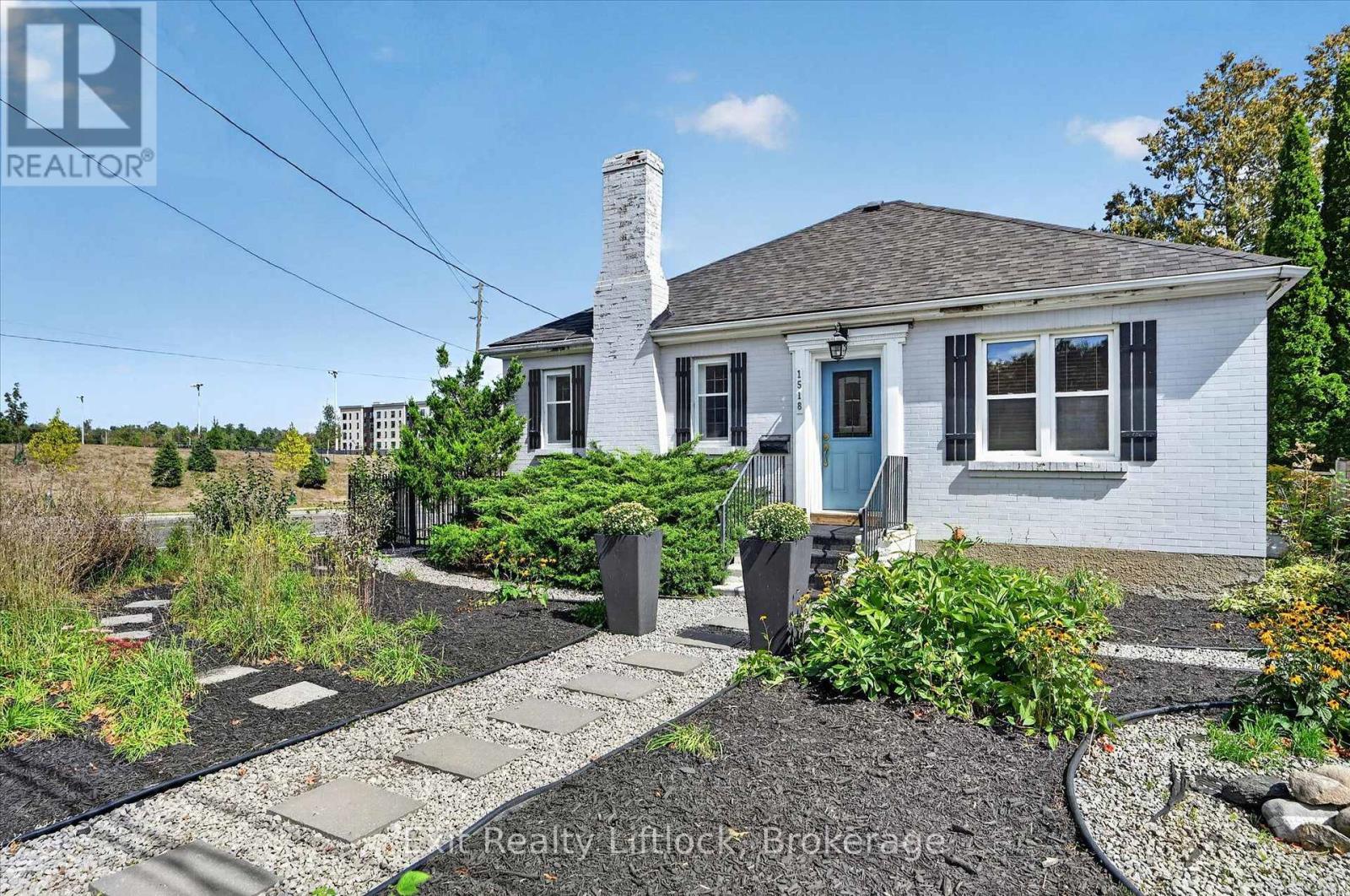 1518 MONAGHAN ROAD, Peterborough, Ontario