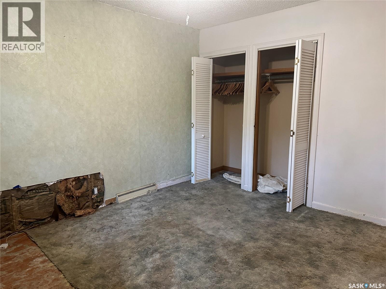 515 9th Street Ne, Weyburn, Saskatchewan  S4H 1G2 - Photo 9 - SK048320
