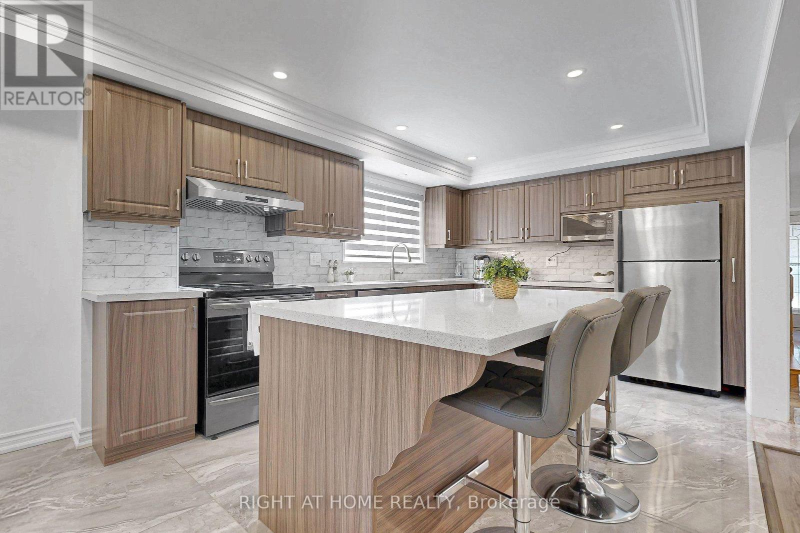 77 Pebblehill Square, Toronto, Ontario  M1S 2P8 - Photo 7 - E13776568
