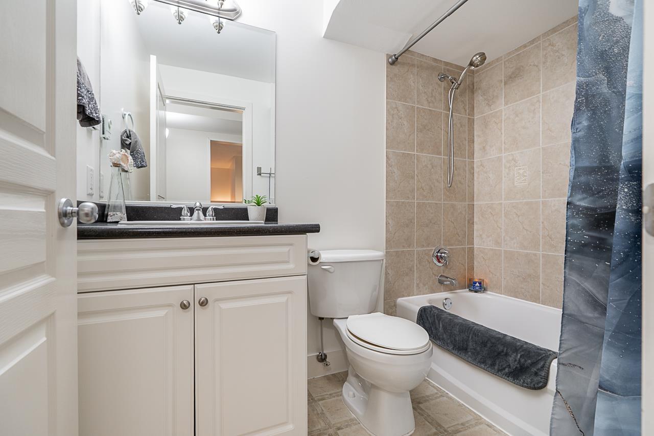19029 68b Avenue, Surrey, British Columbia  V4N 5P5 - Photo 32 - R3163734