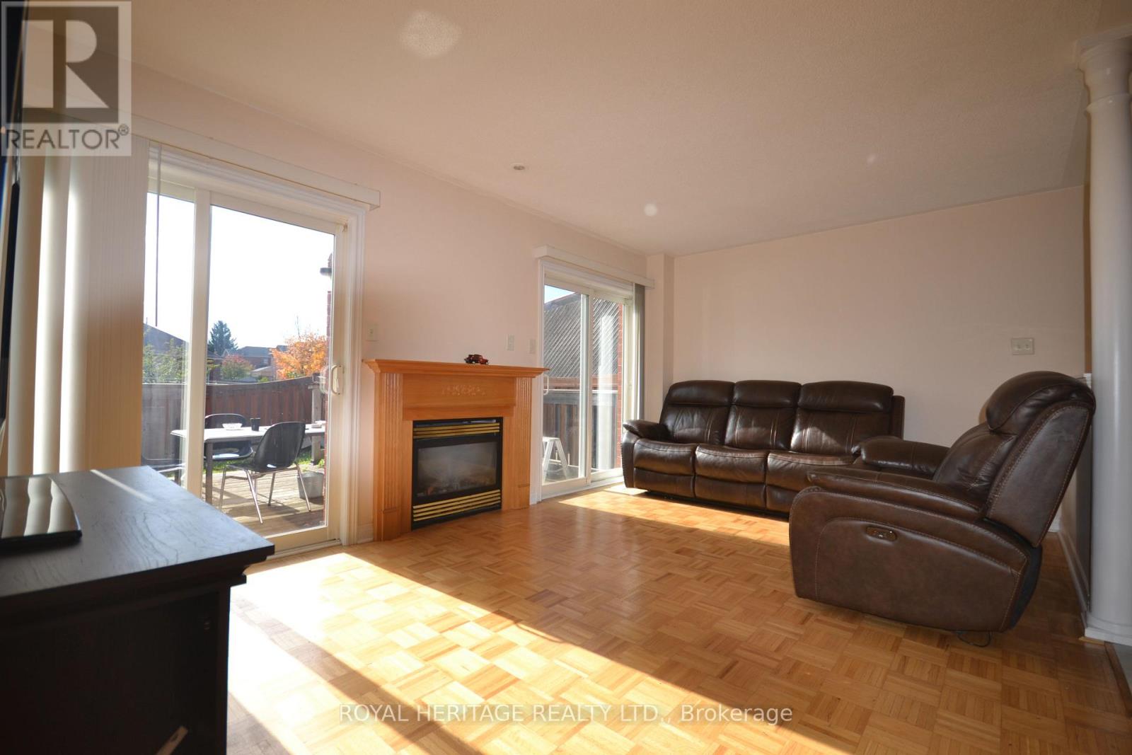 15 Boxhill Road, Markham, Ontario  L3S 4R1 - Photo 4 - N13776656