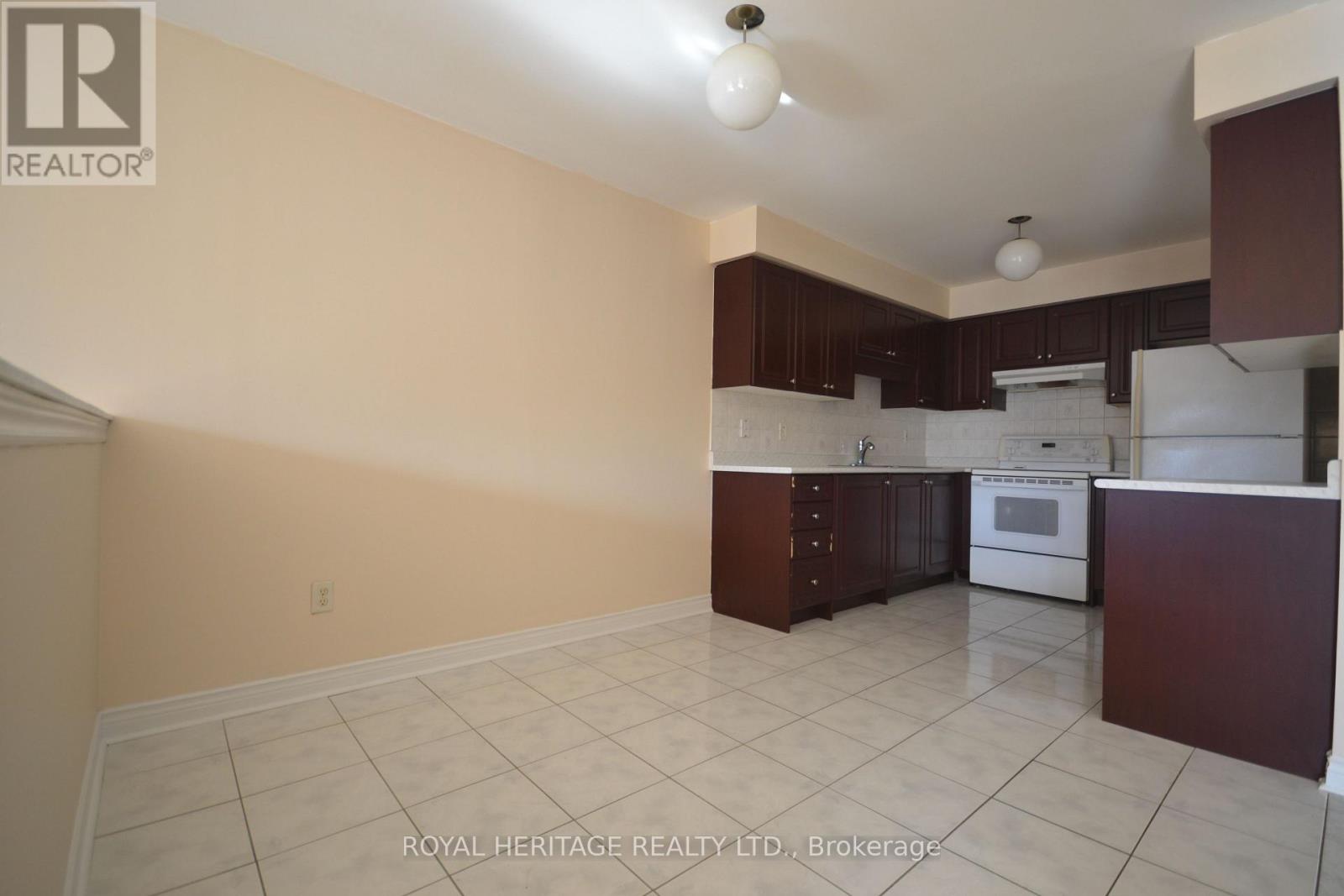 15 Boxhill Road, Markham, Ontario  L3S 4R1 - Photo 7 - N13776656