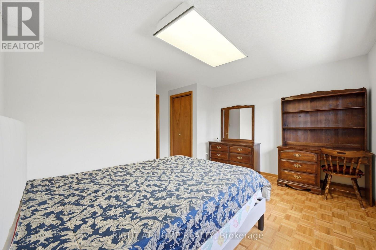 98 Beaver Terrace, Toronto, Ontario  M6H 4G8 - Photo 22 - W13776648