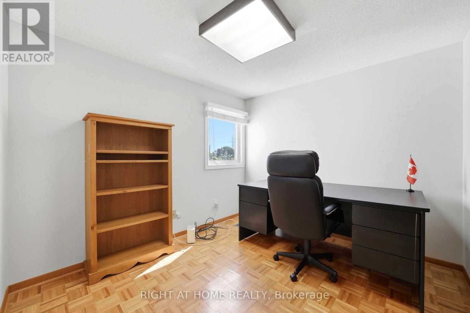 98 Beaver Terrace, Toronto, Ontario  M6H 4G8 - Photo 28 - W13776648