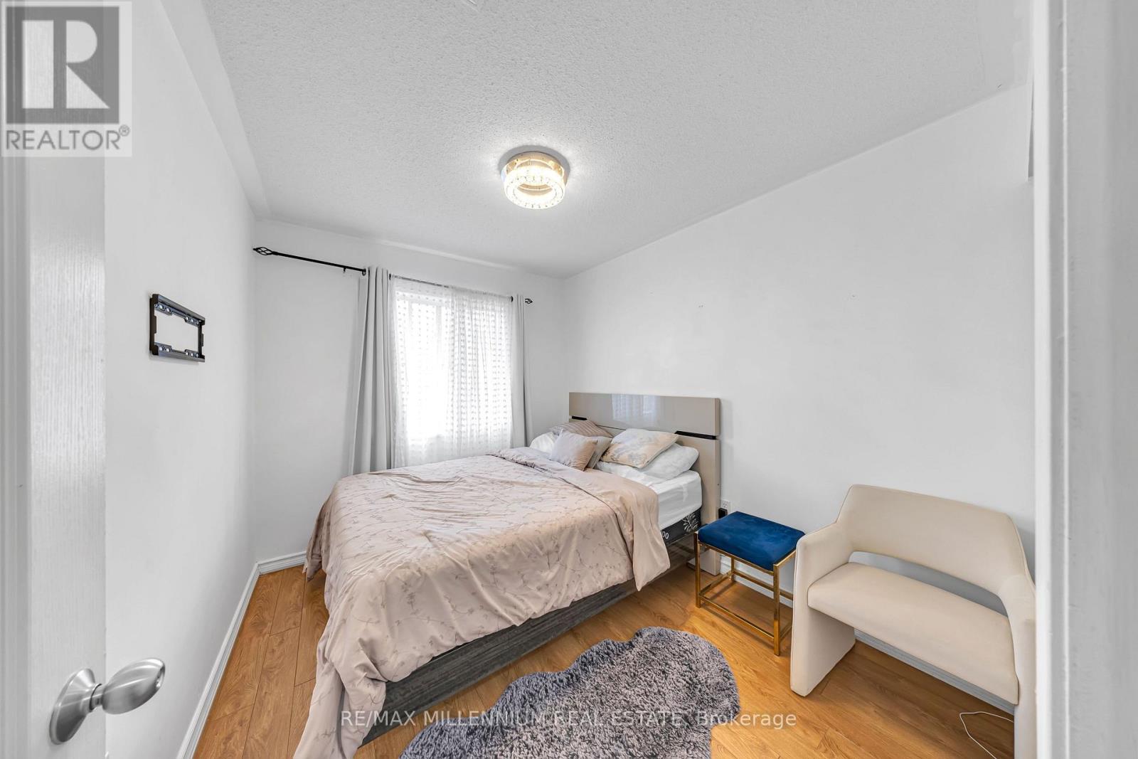 39 Decker Hollow Circle, Brampton, Ontario  L6X 0K9 - Photo 12 - W13776650