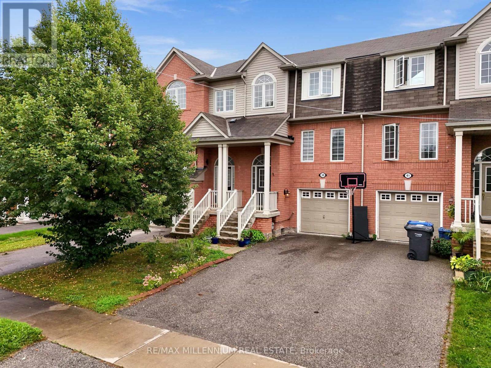39 Decker Hollow Circle, Brampton, Ontario  L6X 0K9 - Photo 25 - W13776650