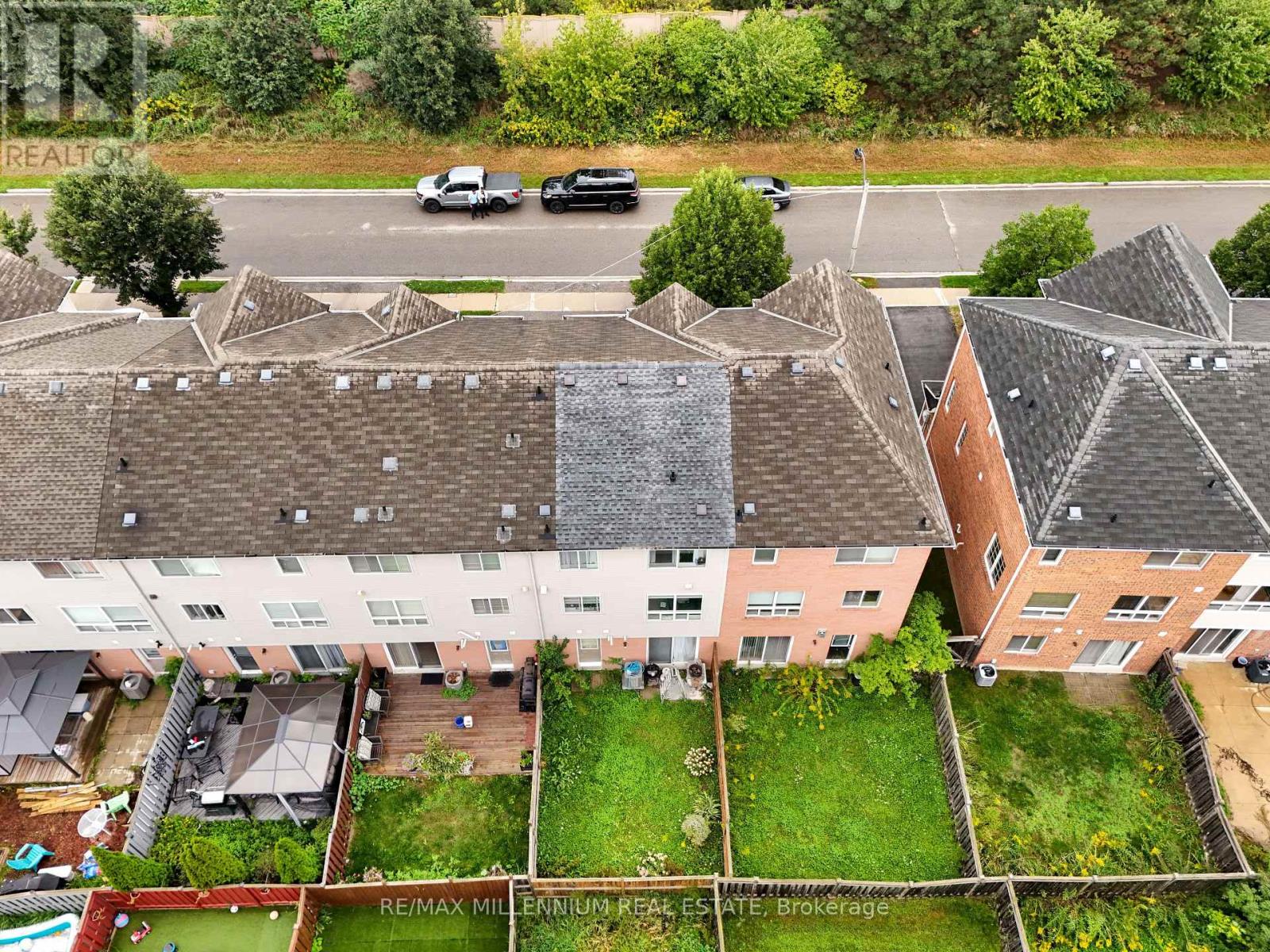 39 Decker Hollow Circle, Brampton, Ontario  L6X 0K9 - Photo 29 - W13776650