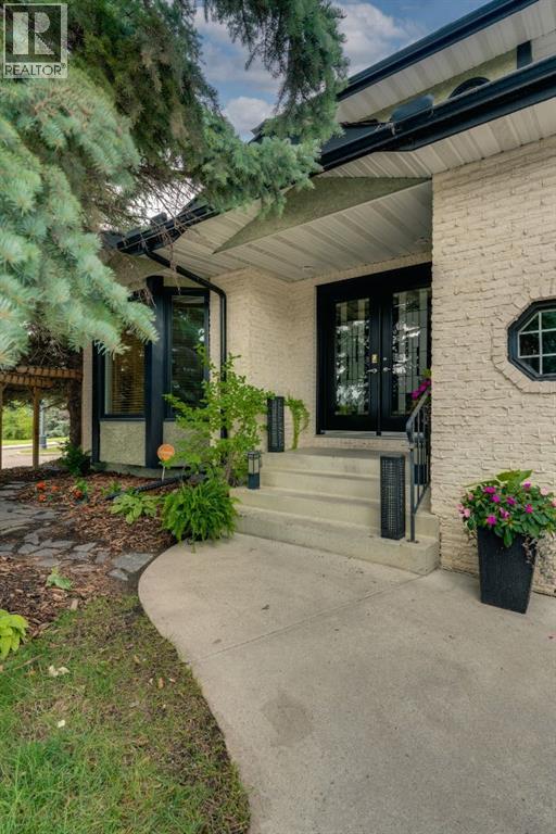 106 Scimitar Bay Nw, Calgary, Alberta  T3L 1L6 - Photo 4 - A2343035