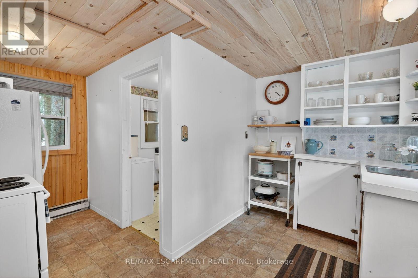 1257 Paint Lake Road, Lake Of Bays, Ontario  P0A 1E0 - Photo 10 - X13776622