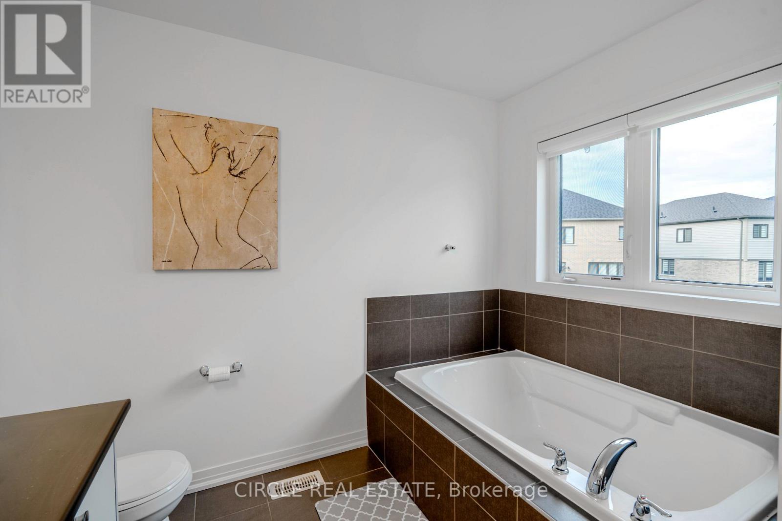 30 Heritage Way, Thorold, Ontario  L2V 0N9 - Photo 29 - X13776668