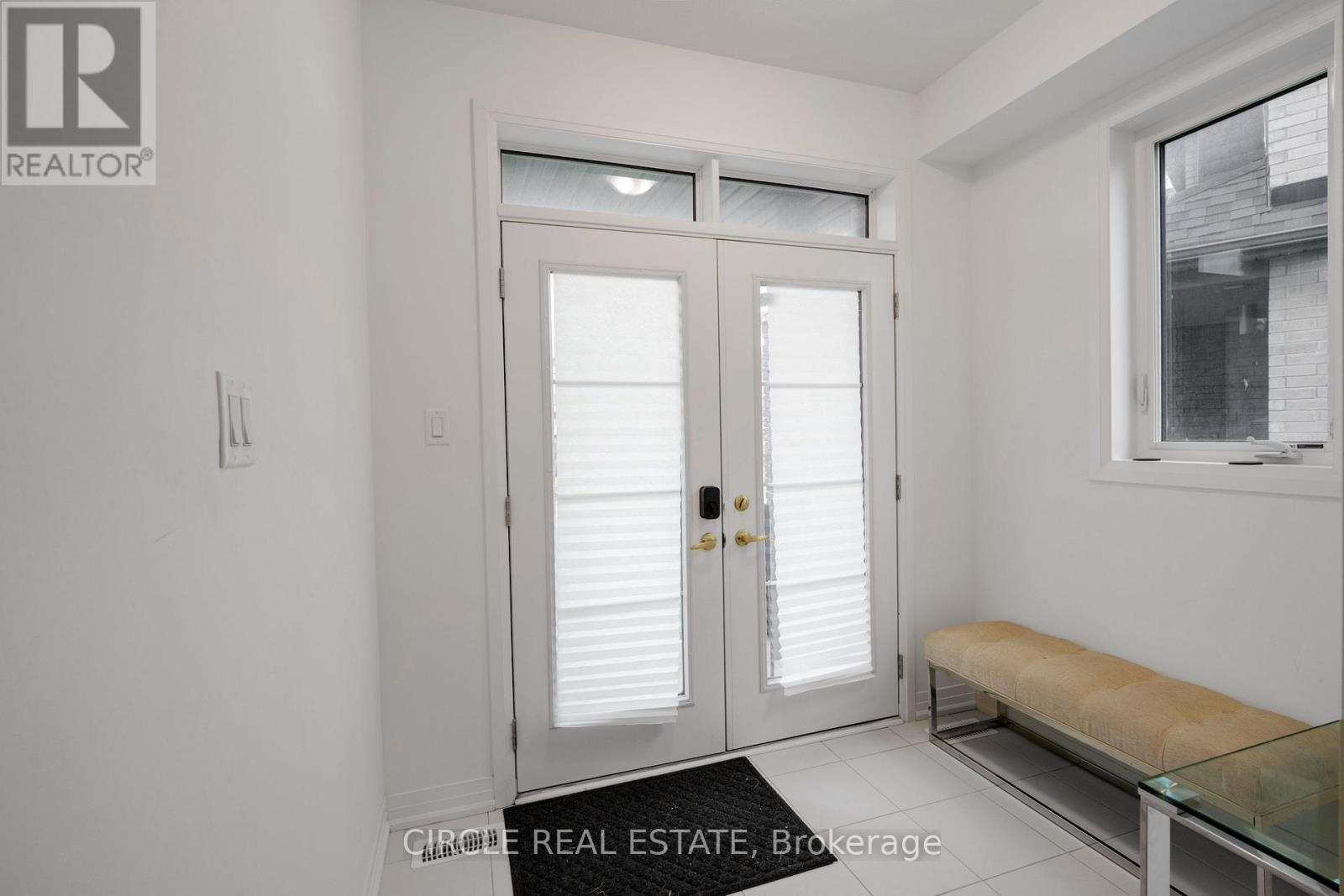 30 Heritage Way, Thorold, Ontario  L2V 0N9 - Photo 4 - X13776668