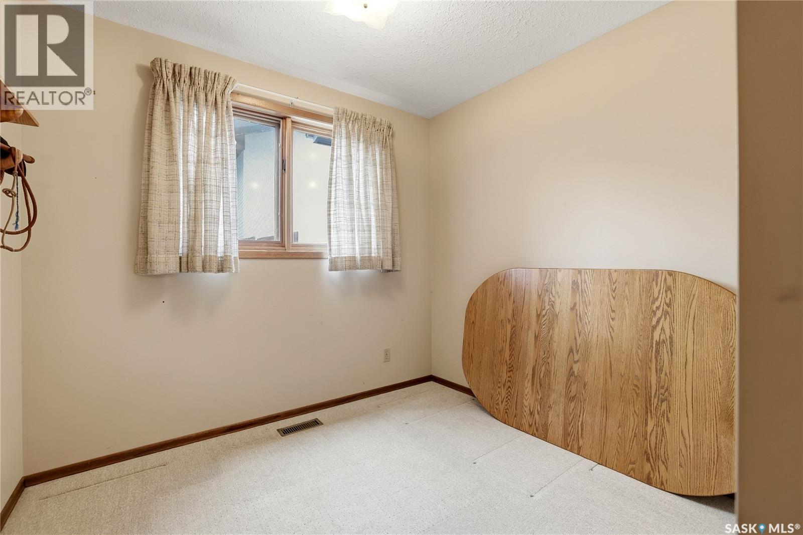 2606 Neff Road E, Regina, Saskatchewan  S4V 1K5 - Photo 15 - SK048297