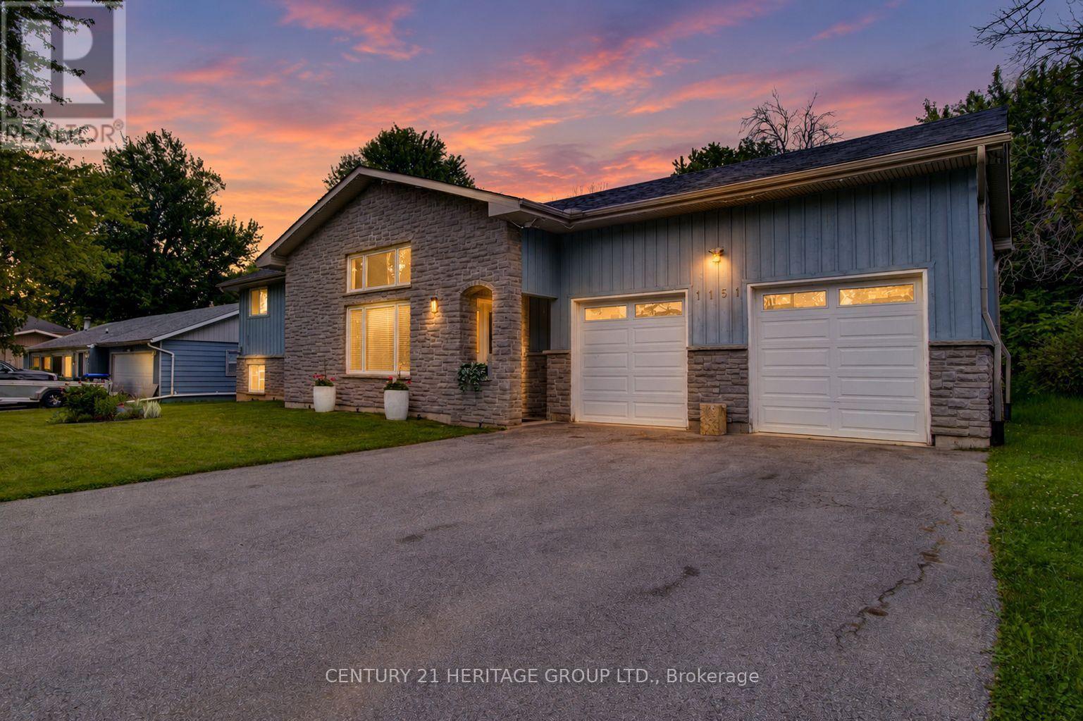 1151 Birch Road, Innisfil, Ontario  L0L 1R0 - Photo 2 - N13619274