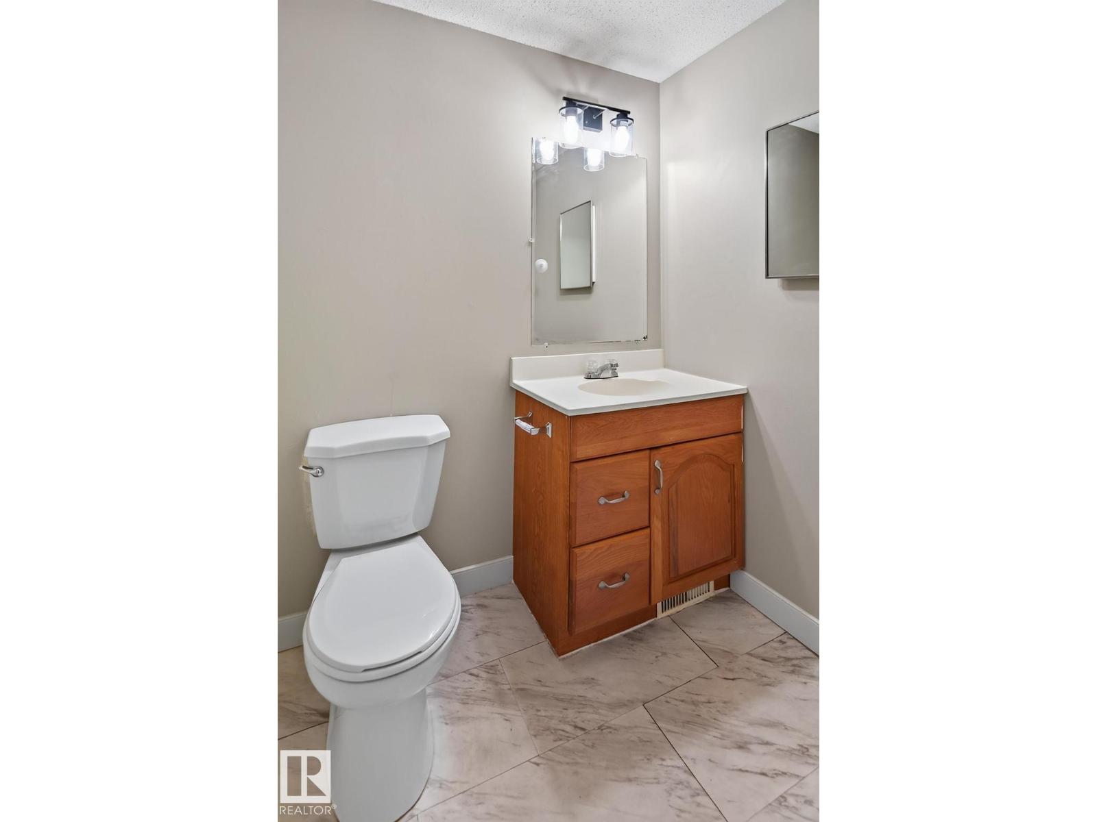 18072 93 Av NW, Edmonton, Alberta  T5T 1Y1 - Photo 26 - E4508437