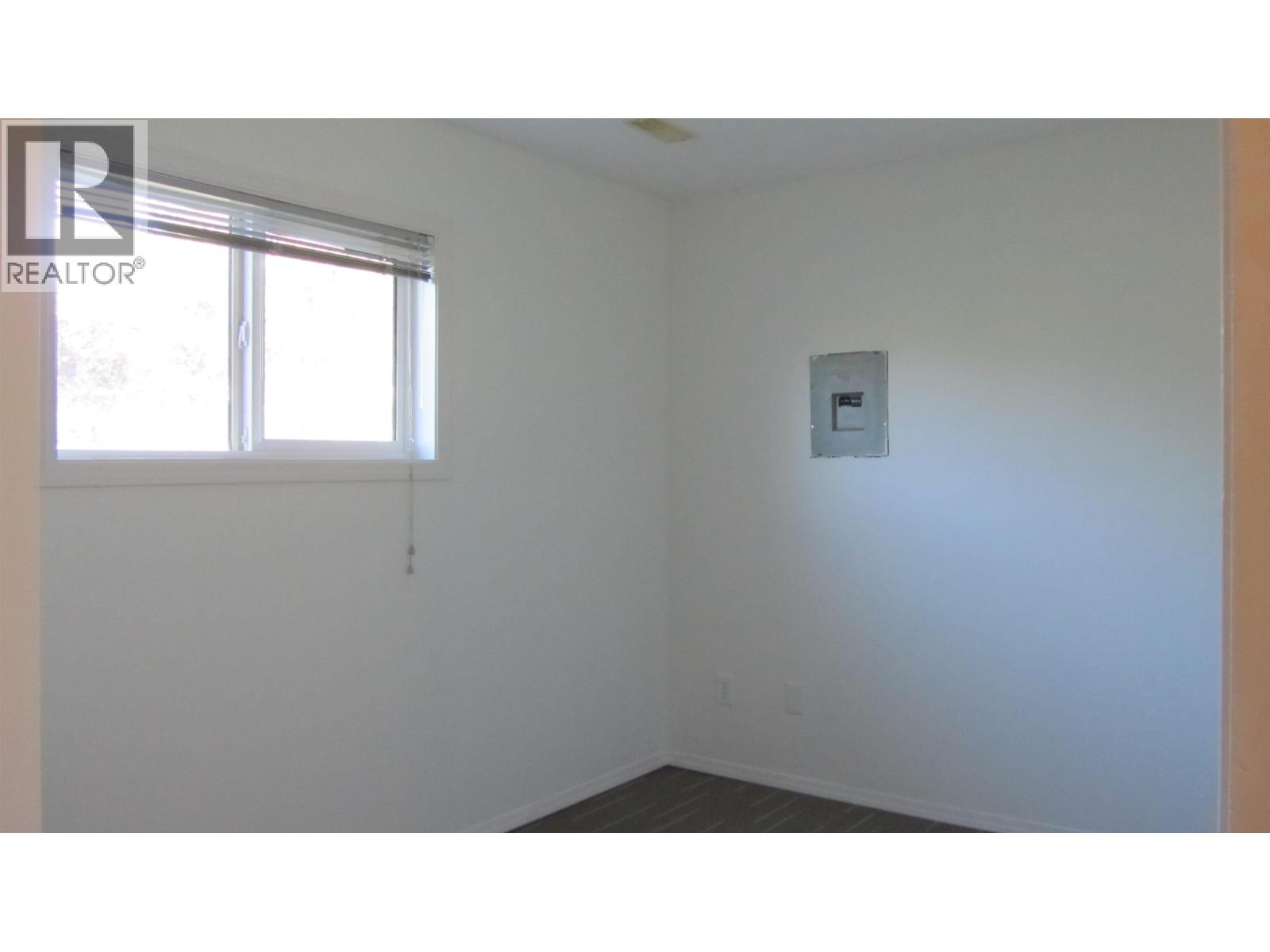 229 Elm Avenue, 100 Mile House, British Columbia  V0K 2E0 - Photo 15 - R3159963