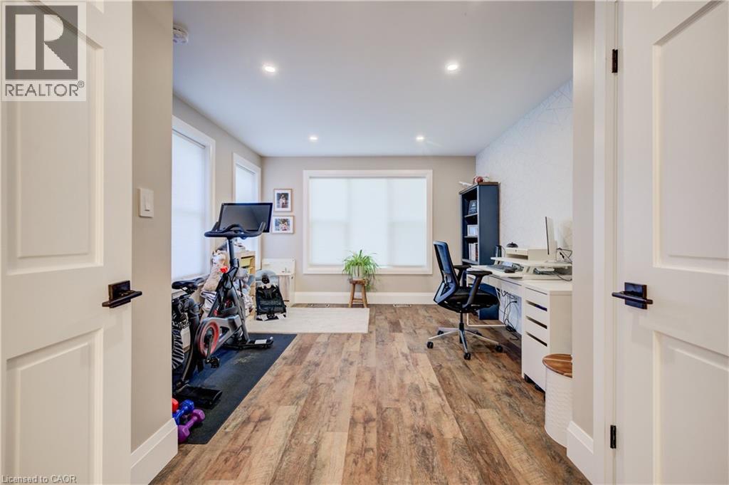 282 Province Street S, Hamilton, Ontario  L8K 2L7 - Photo 18 - 40862825
