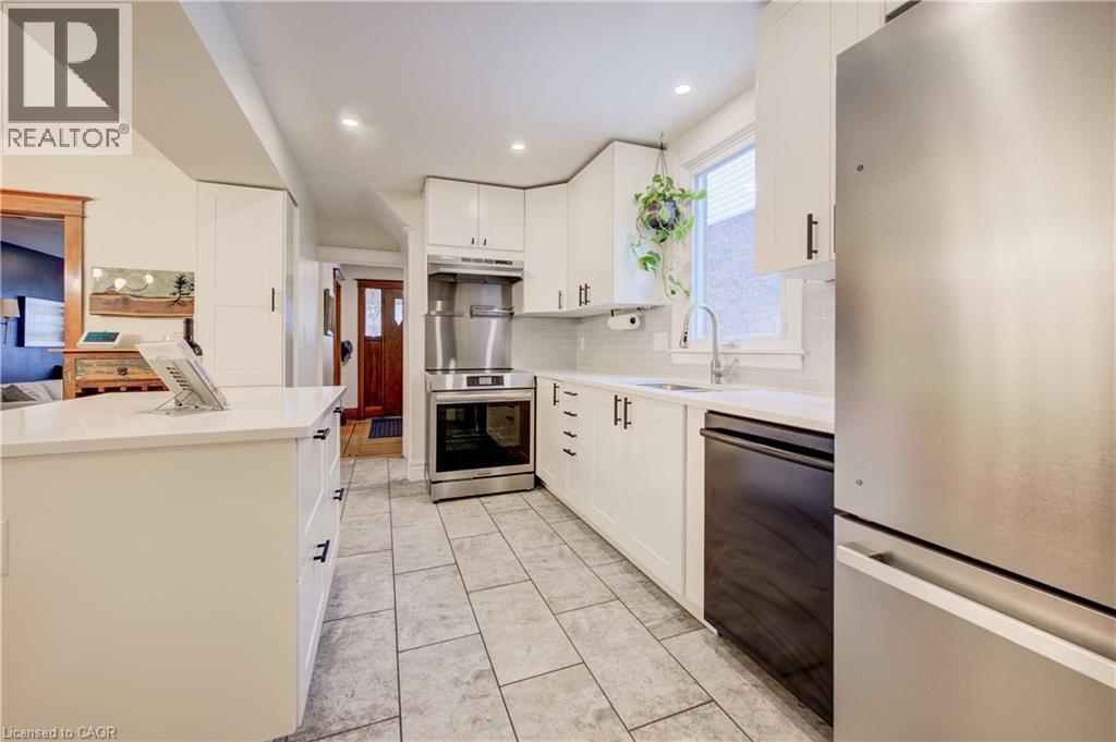 282 Province Street S, Hamilton, Ontario  L8K 2L7 - Photo 13 - 40862825