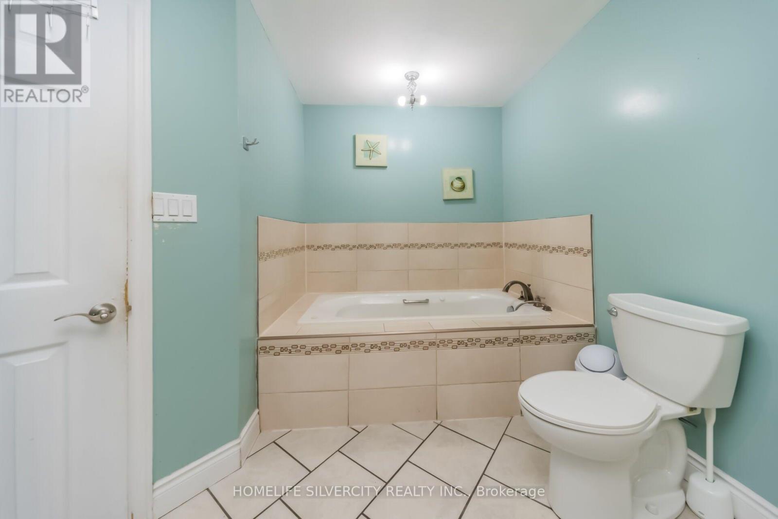 30 Fairhill Avenue, Brampton, Ontario  L7A 2E7 - Photo 42 - W13763192